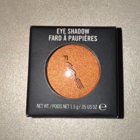 MAC Orange Pop Eyeshadow - Picture 2 of 3